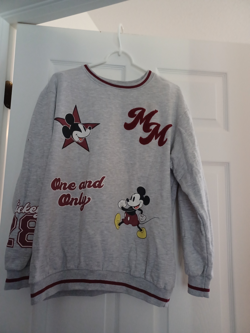 MM Mickey Graphic Crewneck Sweater - Light Gray and Maroon Womens Size XL